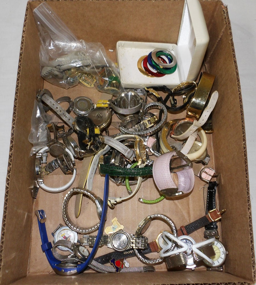 Lot of Wristwatches: Lot of Wristwatches. Up to 9 1/2" W "ALL DESCRIPTIONS AND ANY CONDITION STATEMENT GIVEN BY LANGSTON AUCTION GALLERY ARE STRICTLY OPINIONS AND LANGSTON'S SHALL HAVE NO RESPONSIBILITY FOR ERRORS OR OMIS