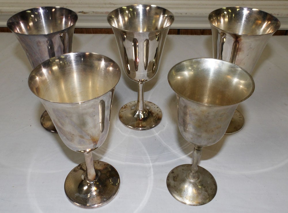 Lot of Silverplated Goblets (1 of 4)