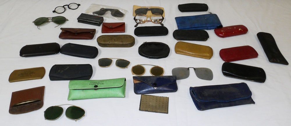 Lot of Vintage Glass Cases (1 of 5)