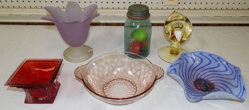 Lot of Colored Glass Items: Lot of Colored Glass Items . Up to 2 3/4" H 9 3/4" W "ALL DESCRIPTIONS AND ANY CONDITION STATEMENT GIVEN BY LANGSTON AUCTION GALLERY ARE STRICTLY OPINIONS AND LANGSTON'S SHALL HAVE NO RESPONSIBILITY F