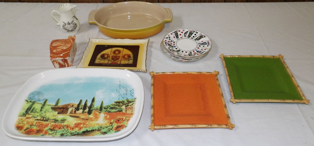 Lot of Painted Porcelain Items (1 of 7)
