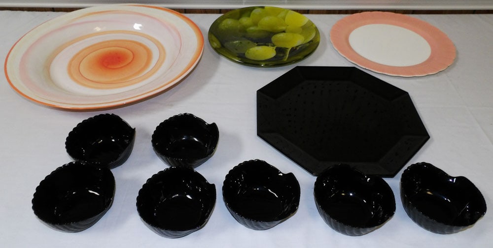 Lot of Colored Glass Bowls & Trays: Lot of Colored Glass Bowls & Trays . Up to 17" W "ALL DESCRIPTIONS AND ANY CONDITION STATEMENT GIVEN BY LANGSTON AUCTION GALLERY ARE STRICTLY OPINIONS AND LANGSTON'S SHALL HAVE NO RESPONSIBILITY FOR E