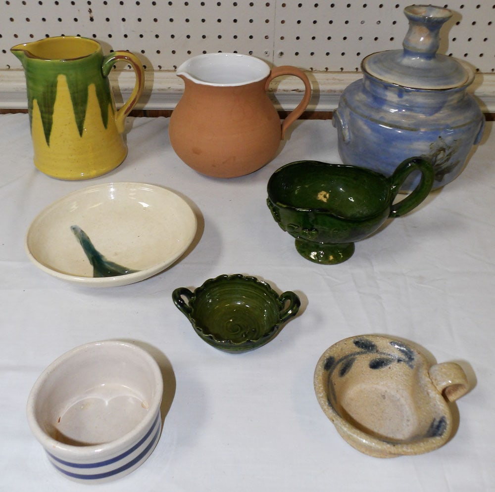 Lot of Pottery Items: Lot of Pottery Items . Up to 9" H 8" W "ALL DESCRIPTIONS AND ANY CONDITION STATEMENT GIVEN BY LANGSTON AUCTION GALLERY ARE STRICTLY OPINIONS AND LANGSTON'S SHALL HAVE NO RESPONSIBILITY FOR ERRORS OR O