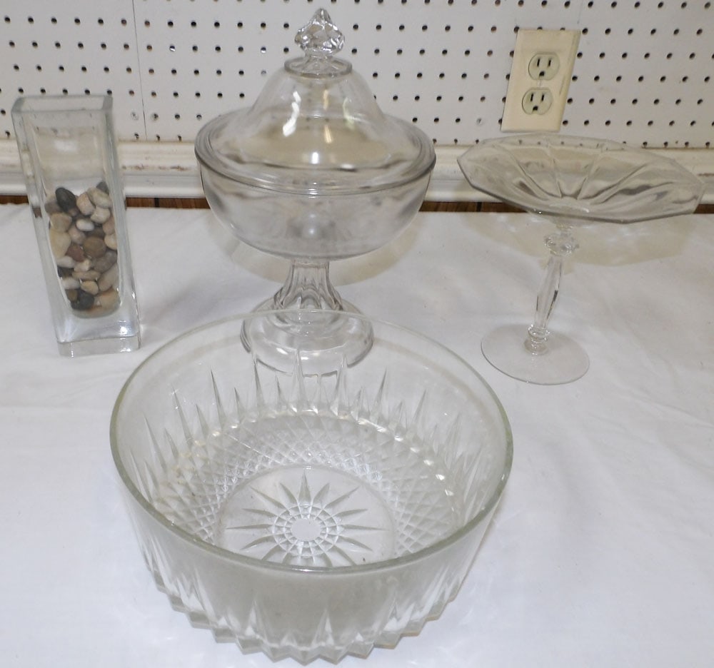 Lot of Clear Glass Items (1 of 3)