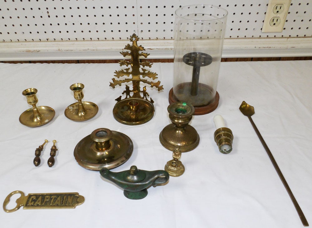 Lot of Brass Items: Lot of Brass Items . Up to 14" W "ALL DESCRIPTIONS AND ANY CONDITION STATEMENT GIVEN BY LANGSTON AUCTION GALLERY ARE STRICTLY OPINIONS AND LANGSTON'S SHALL HAVE NO RESPONSIBILITY FOR ERRORS OR OMISSIO