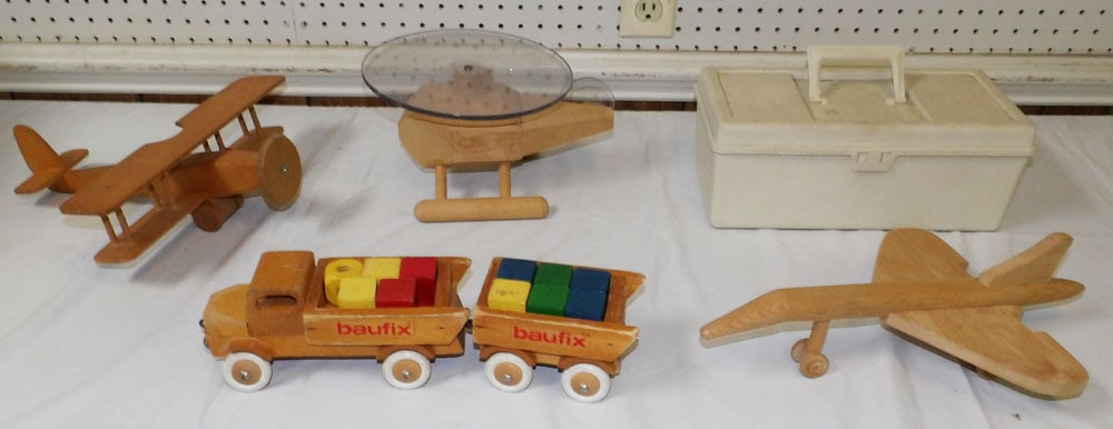 Lot of Wooden Toys (1 of 3)