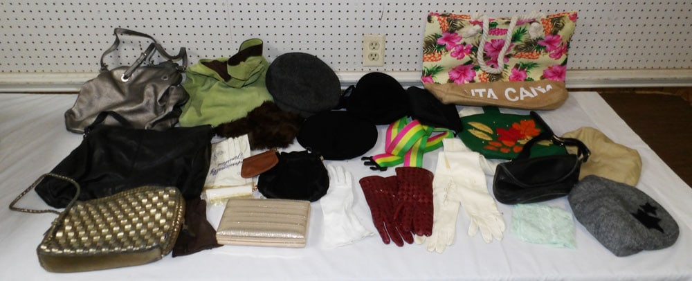 Lot of Ladies Hats, Gloves, & Purses (1 of 5)
