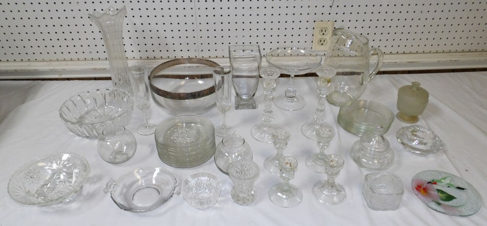 Lot of Glass Items (1 of 5)