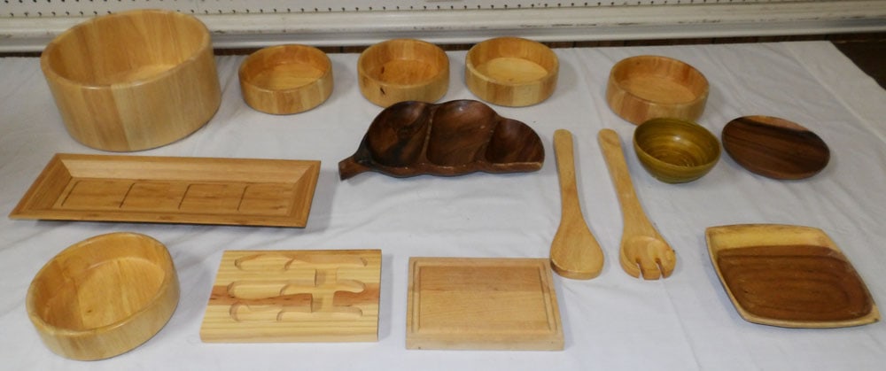 Lot of Wooden Items (1 of 6)
