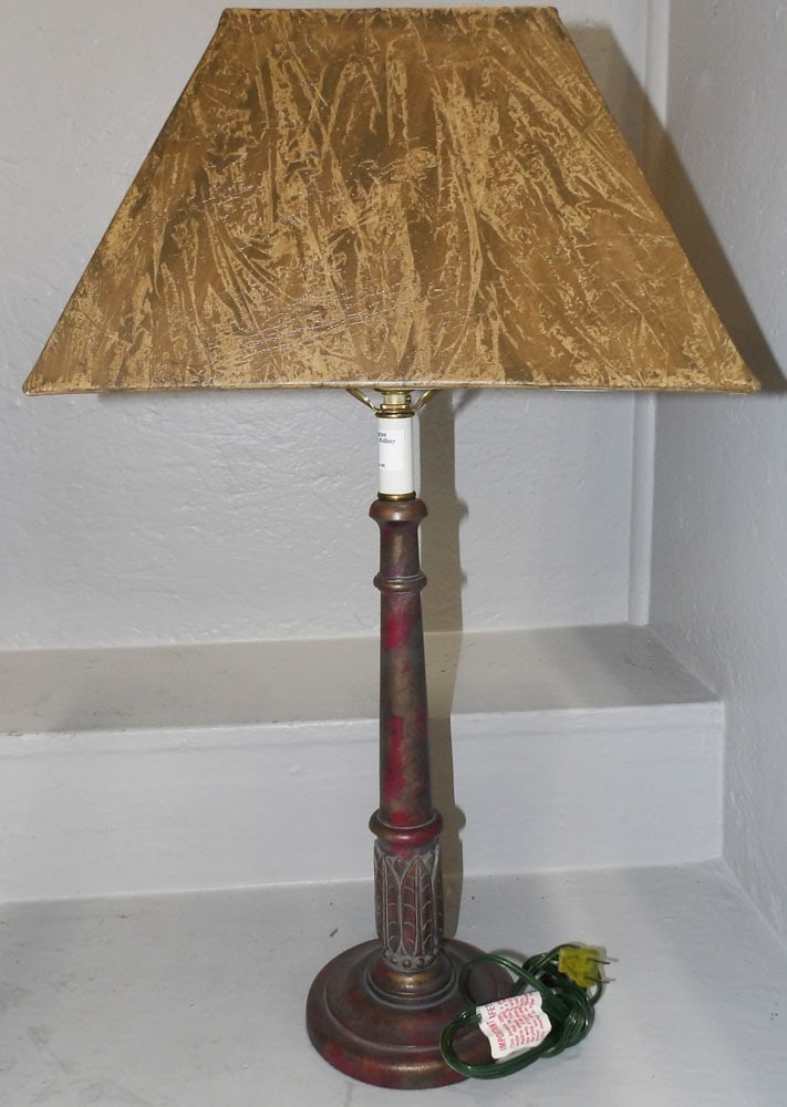 Painted Wood Decorative Lamp: Painted Wood Decorative Lamp. 25 1/2" H 15" W 11" D "ALL DESCRIPTIONS AND ANY CONDITION STATEMENT GIVEN BY LANGSTON AUCTION GALLERY ARE STRICTLY OPINIONS AND LANGSTON'S SHALL HAVE NO RESPONSIBILITY