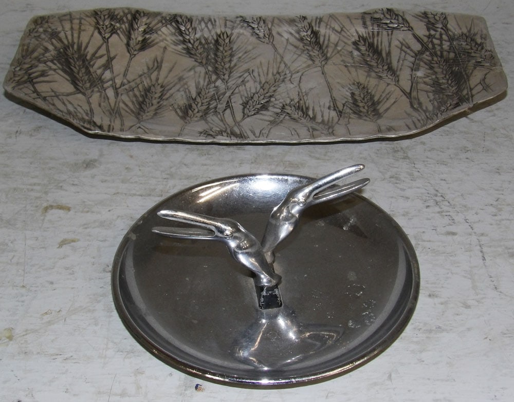 Aluminum Tray & Metal Ash Tray: Aluminum Tray & Metal Ash Tray . Up to 11 1/2" x 6" "ALL DESCRIPTIONS AND ANY CONDITION STATEMENT GIVEN BY LANGSTON AUCTION GALLERY ARE STRICTLY OPINIONS AND LANGSTON'S SHALL HAVE NO RESPONSIBILITY