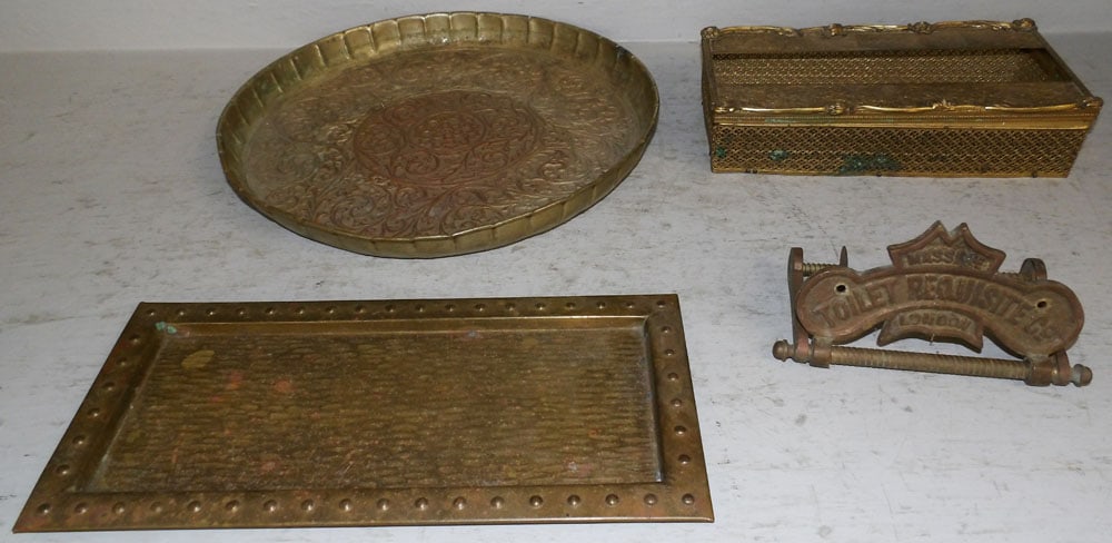 Lot of Brass Items: Lot of Brass Items . Up to 13 1/4" Dia. "ALL DESCRIPTIONS AND ANY CONDITION STATEMENT GIVEN BY LANGSTON AUCTION GALLERY ARE STRICTLY OPINIONS AND LANGSTON'S SHALL HAVE NO RESPONSIBILITY FOR ERRORS OR