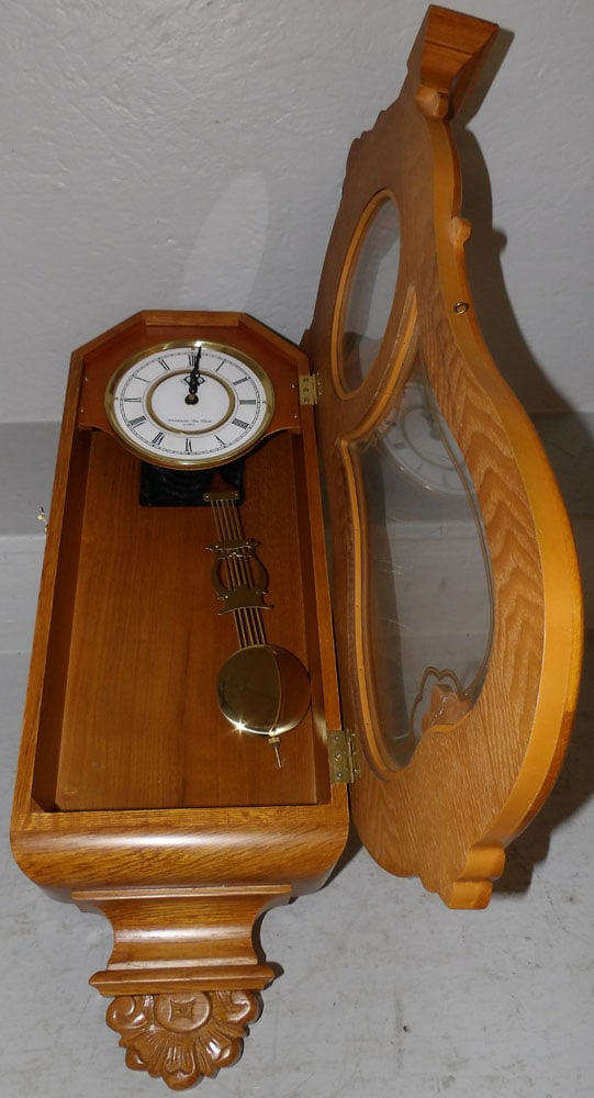 Carved Oak Decorative Wall Clock - 4