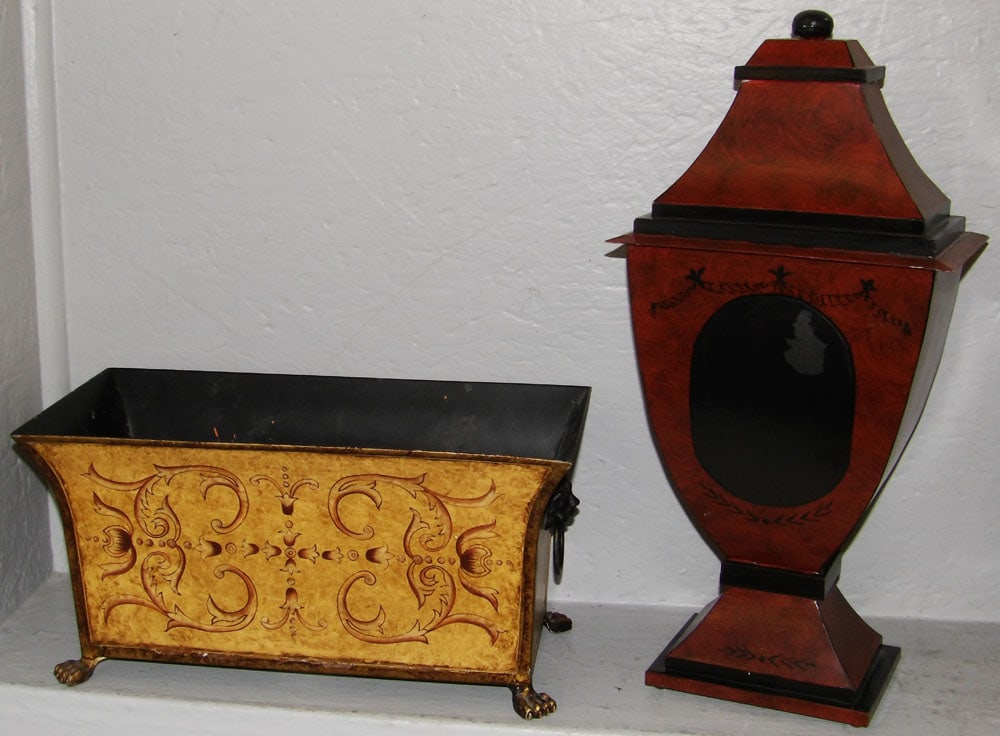 Tole Paint Decorated Urn & Lion Head Handle Decorated Metal Planter: Tole Paint Decorated Urn & Lion Head Handle Decorated Metal Planter . Up to 19 1/4" H 9 1/2" W 6 1/2" D "ALL DESCRIPTIONS AND ANY CONDITION STATEMENT GIVEN BY LANGSTON AUCTION GALLERY ARE STRICTLY