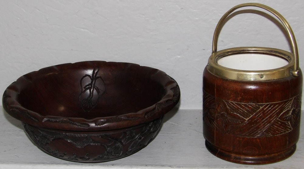 Antique Carved English Oak Biscuit Barrel, (Missing Lid) & Carved Wood Bowl with Animal Motif: Antique Carved English Oak Biscuit Barrel, (Missing Lid) & Carved Wood Bowl with Animal Motif. Up to 3 1/2" H 10 1/2" Dia. "ALL DESCRIPTIONS AND ANY CONDITION STATEMENT GIVEN BY LANGSTON AUCTION