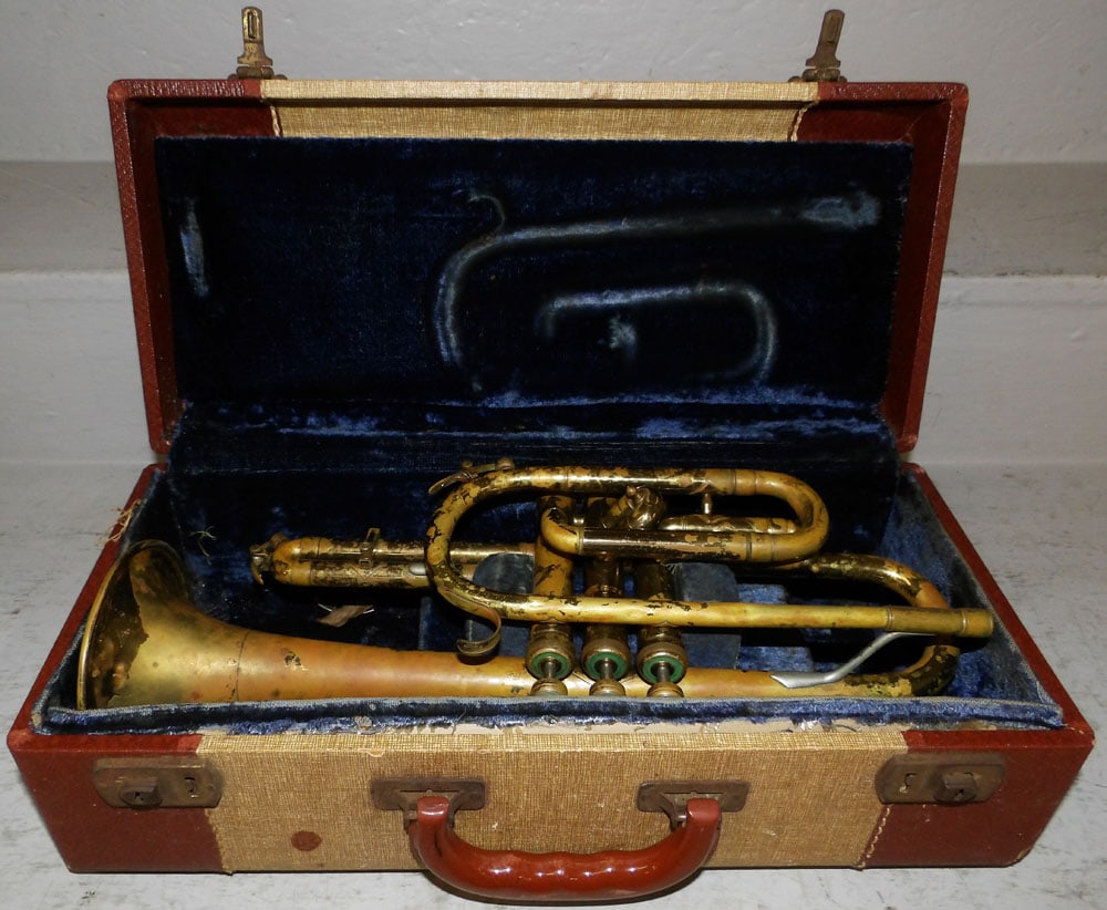 Vintage Brass Trumpet in Original Case Marked Roth (1 of 9)