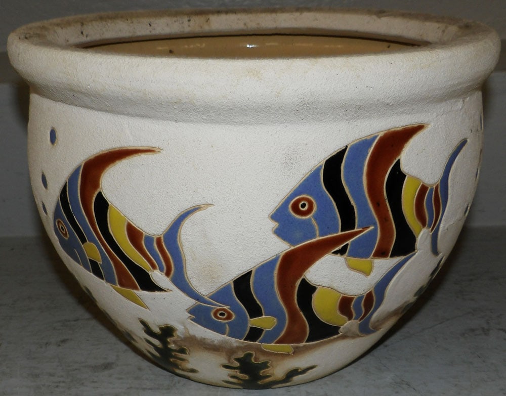 Porcelain Jardiniere with Fish Motif: Porcelain Jardiniere with Fish Motif. 8 1/2" H 12" Dia. "ALL DESCRIPTIONS AND ANY CONDITION STATEMENT GIVEN BY LANGSTON AUCTION GALLERY ARE STRICTLY OPINIONS AND LANGSTON'S SHALL HAVE NO