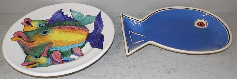 Painted Fish Porcelain Bowl & Platter: Painted Fish Porcelain Bowl & Platter . 15 1/4" x 10 1/2" "ALL DESCRIPTIONS AND ANY CONDITION STATEMENT GIVEN BY LANGSTON AUCTION GALLERY ARE STRICTLY OPINIONS AND LANGSTON'S SHALL HAVE NO RESPONSIBIL