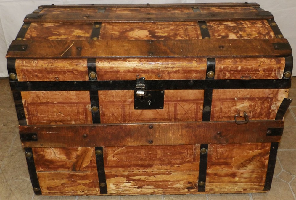 Antique Trunk: Antique Trunk . 22 1/2" H 32 1/4" W 20 1/4" D "ALL DESCRIPTIONS AND ANY CONDITION STATEMENT GIVEN BY LANGSTON AUCTION GALLERY ARE STRICTLY OPINIONS AND LANGSTON'S SHALL HAVE NO RESPONSIBILITY FOR