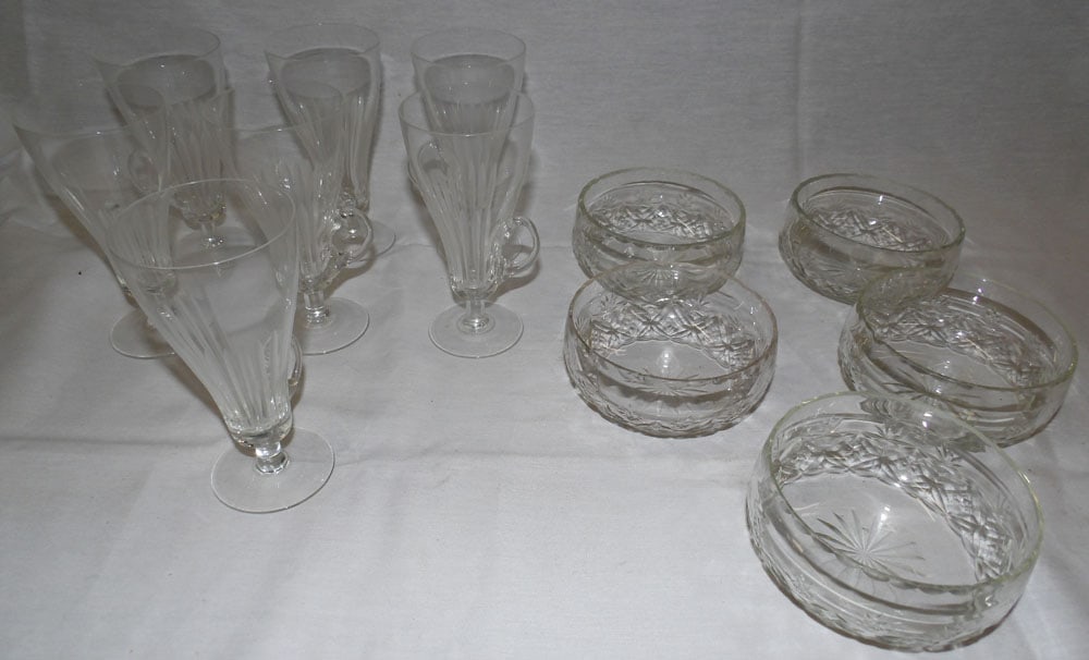 Lot of Clear Glass Items: Lot of Clear Glass Items . Up to 5 1/2" H 3" Dia. "ALL DESCRIPTIONS AND ANY CONDITION STATEMENT GIVEN BY LANGSTON AUCTION GALLERY ARE STRICTLY OPINIONS AND LANGSTON'S SHALL HAVE NO RESPONSIBILITY FOR