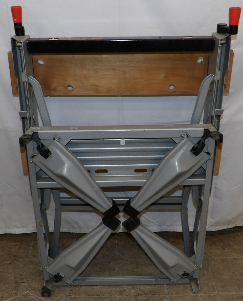 Black & Decker Folding Work Stand - 10