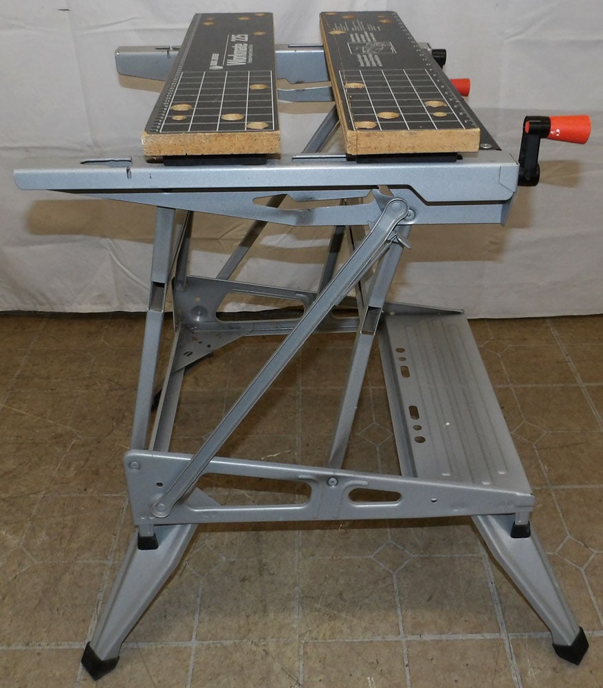 Black & Decker Folding Work Stand - 4