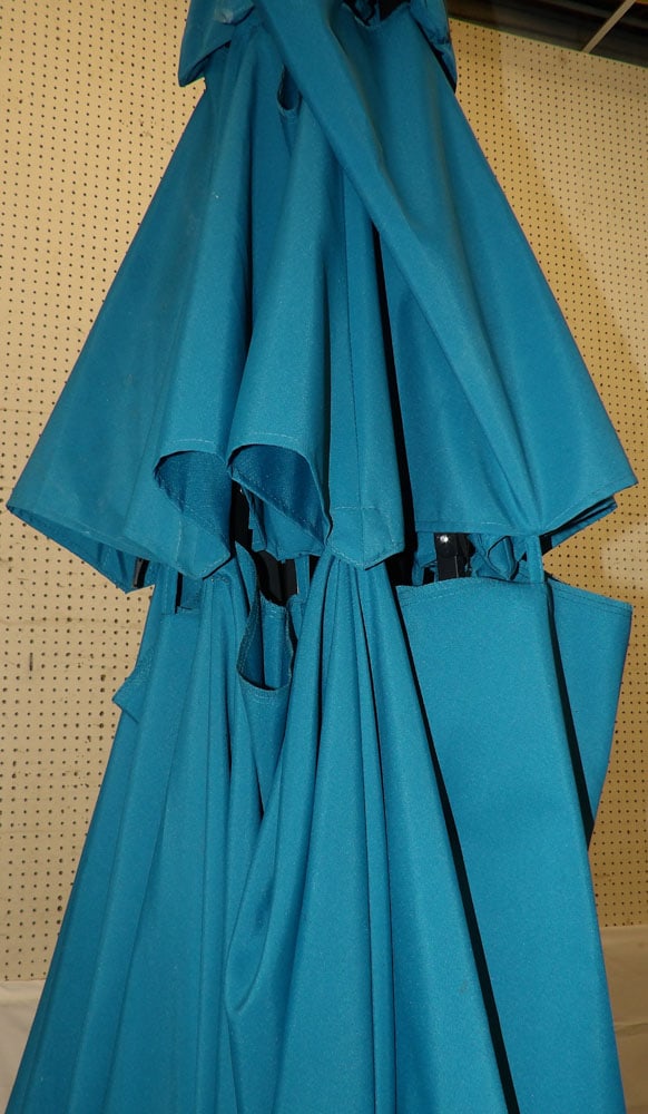 Large Umbrella with Painted Cast Iron Base - 8