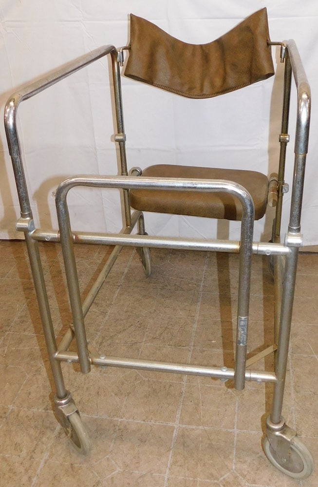 Vintage Chrome Hospital Chair: Vintage Chrome Hospital Chair . 36 1/2" H 21" W 35" D "ALL DESCRIPTIONS AND ANY CONDITION STATEMENT GIVEN BY LANGSTON AUCTION GALLERY ARE STRICTLY OPINIONS AND LANGSTON'S SHALL HAVE NO RESPONSIBILITY
