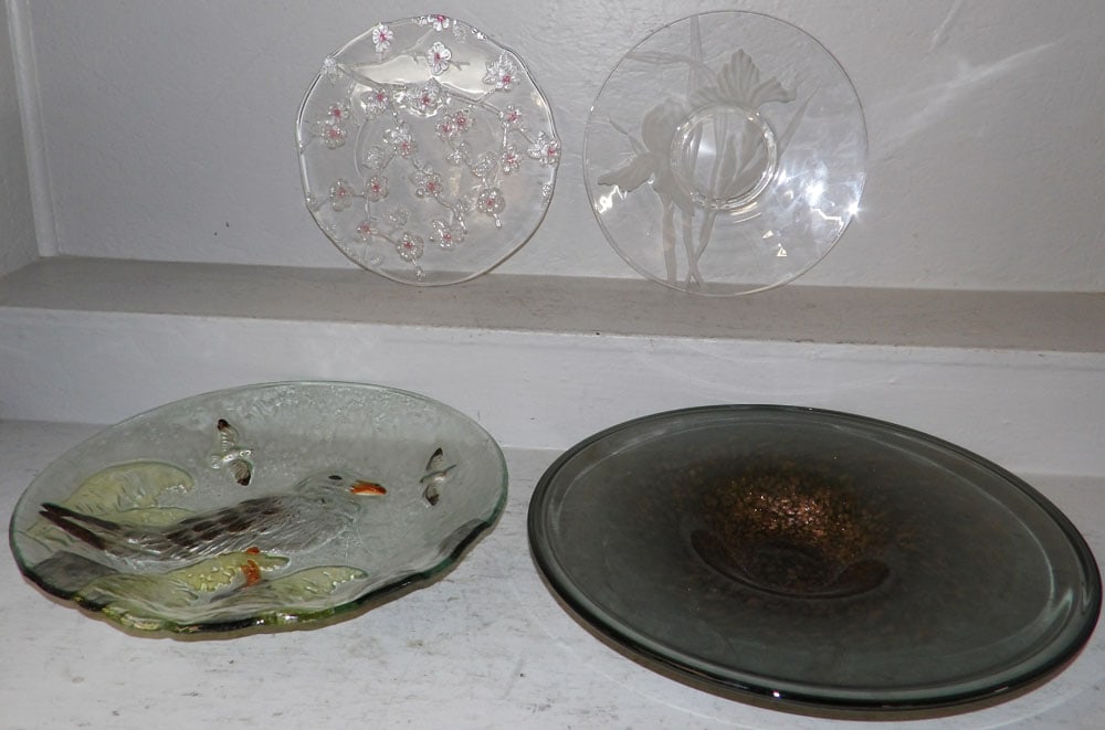 Lot of Glass Trays & Bowls: Lot of Glass Trays & Bowls . Up to 19" Dia. "ALL DESCRIPTIONS AND ANY CONDITION STATEMENT GIVEN BY LANGSTON AUCTION GALLERY ARE STRICTLY OPINIONS AND LANGSTON'S SHALL HAVE NO RESPONSIBILITY FOR