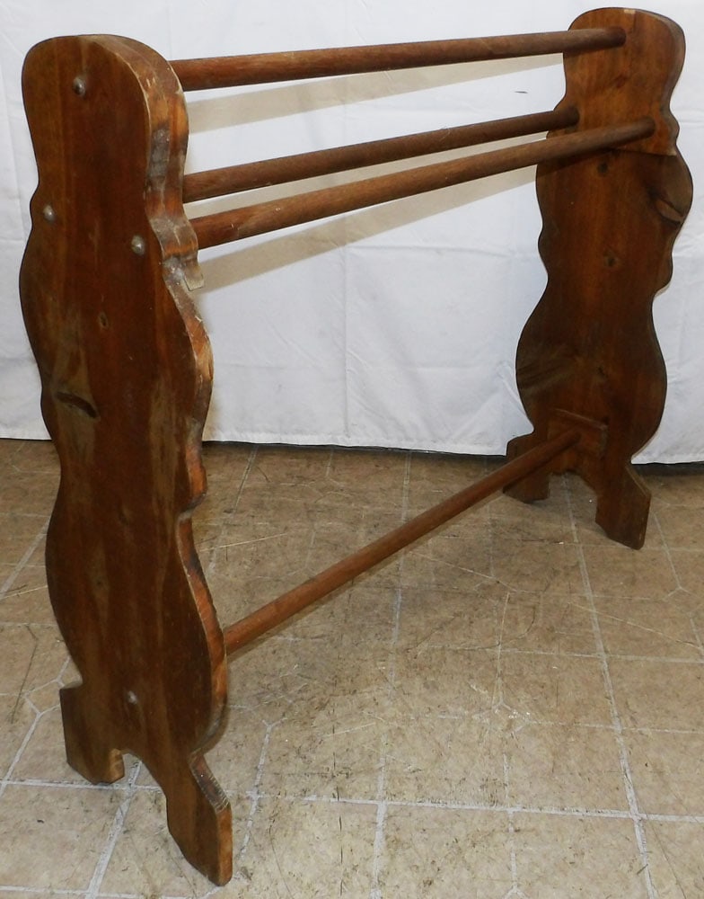 Pine Towel Rack (1 of 2)
