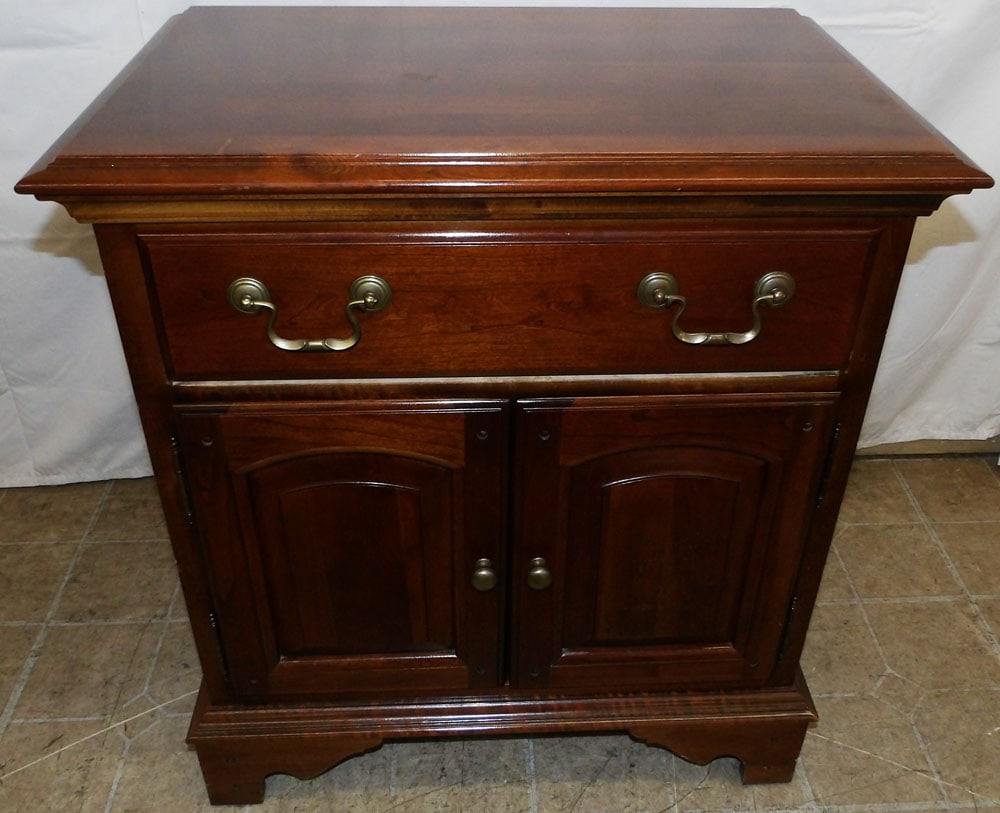 Cherry One Drawer Two Door Night Stand by Sumter Cabinet Company (1 of 5)