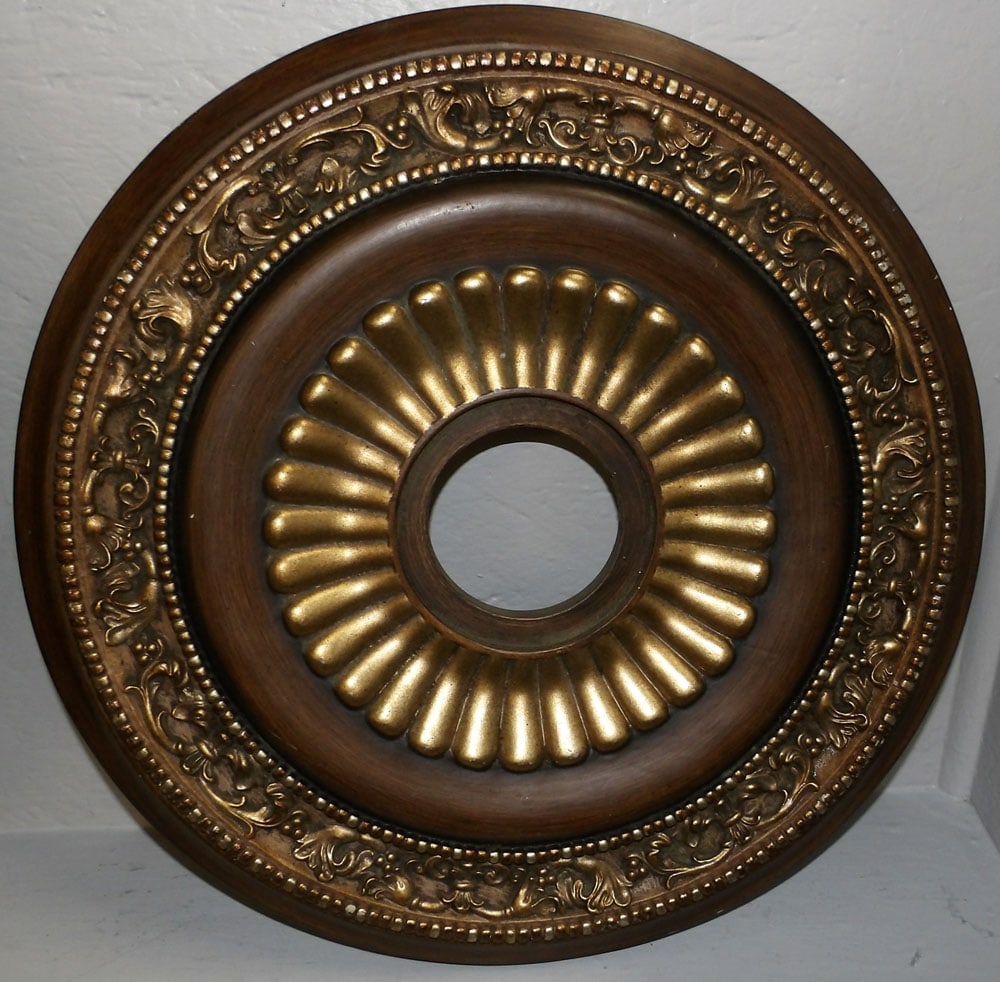 Two Gilded Resin Ceiling Medallions - 2