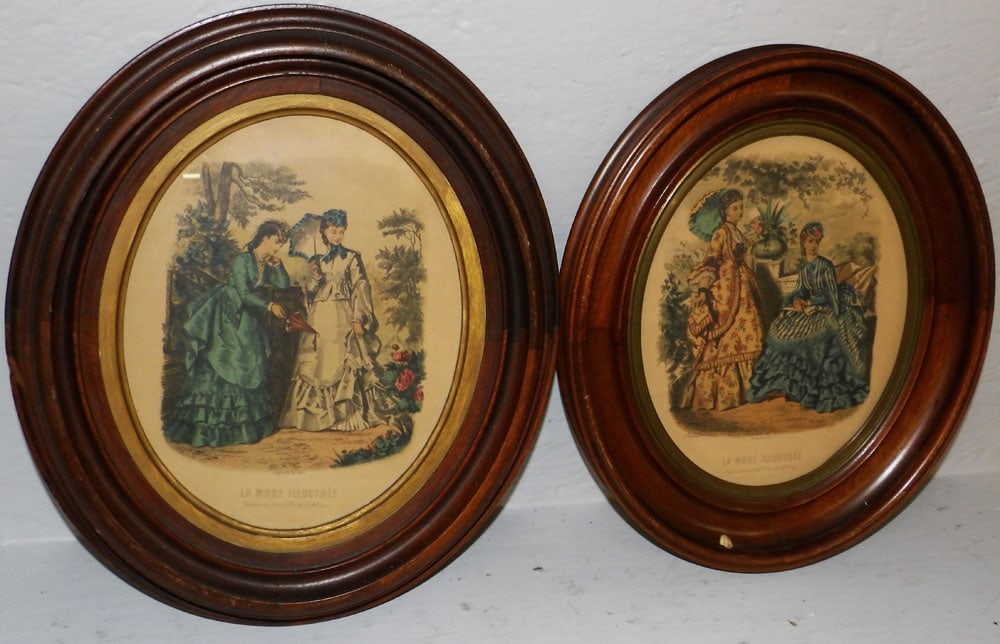 Two Walnut Oval Framed Fashion Prints: Two Walnut Oval Framed Fashion Prints . 14" x 12" "ALL DESCRIPTIONS AND ANY CONDITION STATEMENT GIVEN BY LANGSTON AUCTION GALLERY ARE STRICTLY OPINIONS AND LANGSTON'S SHALL HAVE NO RESPONSIBILITY FOR