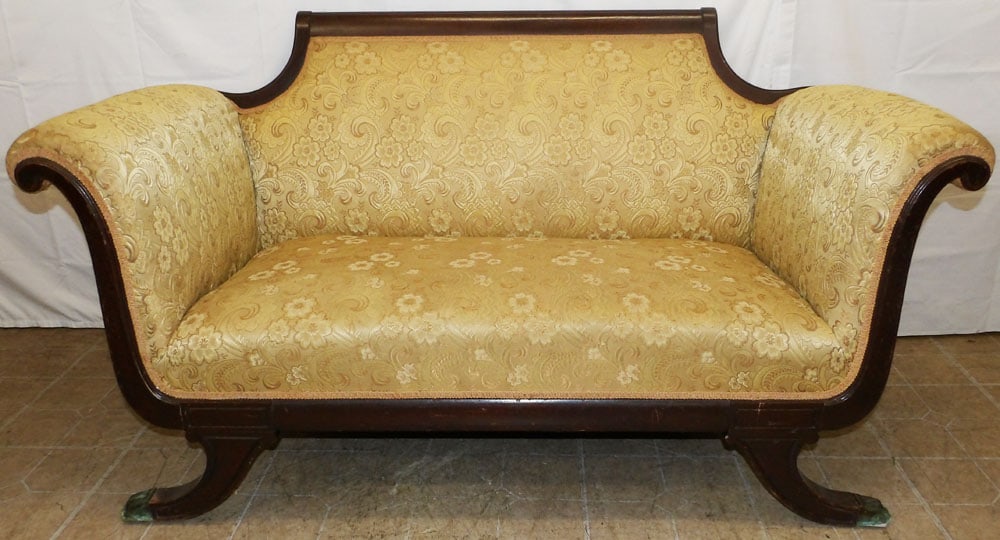 Mahogany Duncan Phyfe Style Settee: Mahogany Duncan Phyfe Style Settee. 31 3/4" H 57" W 29" D "ALL DESCRIPTIONS AND ANY CONDITION STATEMENT GIVEN BY LANGSTON AUCTION GALLERY ARE STRICTLY OPINIONS AND LANGSTON'S SHALL HAVE NO