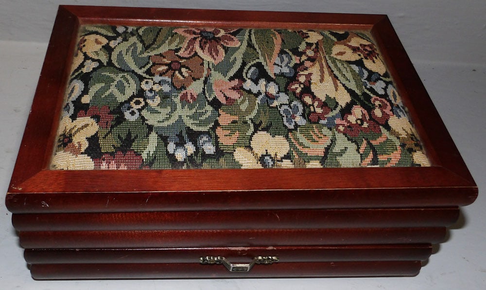 Lot of Costume Jewelry in Cherry Case (1 of 4)