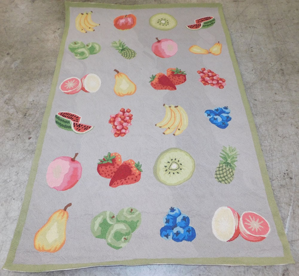 5' 3" x 8' 3" Modern Safavieh Rug: 5' 3" x 8' 3" Modern Safavieh Rug. ALL DESCRIPTIONS AND ANY CONDITION STATEMENT GIVEN BY LANGSTON AUCTION GALLERY ARE STRICTLY OPINIONS AND LANGSTON'S SHALL HAVE NO RESPONSIBILITY FOR ERRORS OR OMISSI