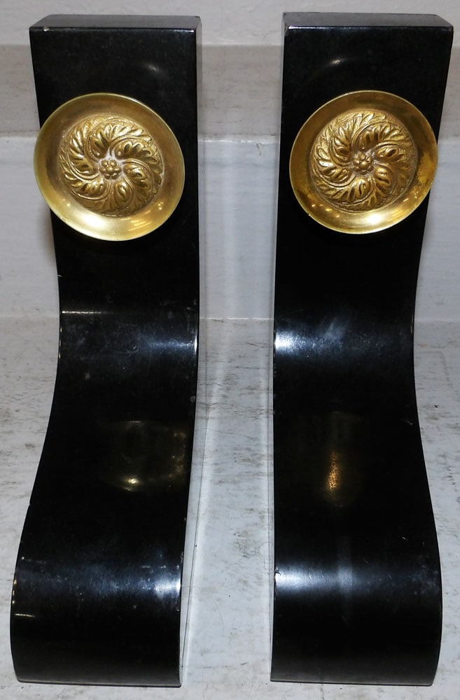 Pair of Black Lacquered & Brass Accent Wall Brackets: Pair of Black Lacquered & Brass Accent Wall Brackets. 10 1/2" H 3" W 7 1/2" D ALL DESCRIPTIONS AND ANY CONDITION STATEMENT GIVEN BY LANGSTON AUCTION GALLERY ARE STRICTLY OPINIONS AND LANGSTON'S SHALL 