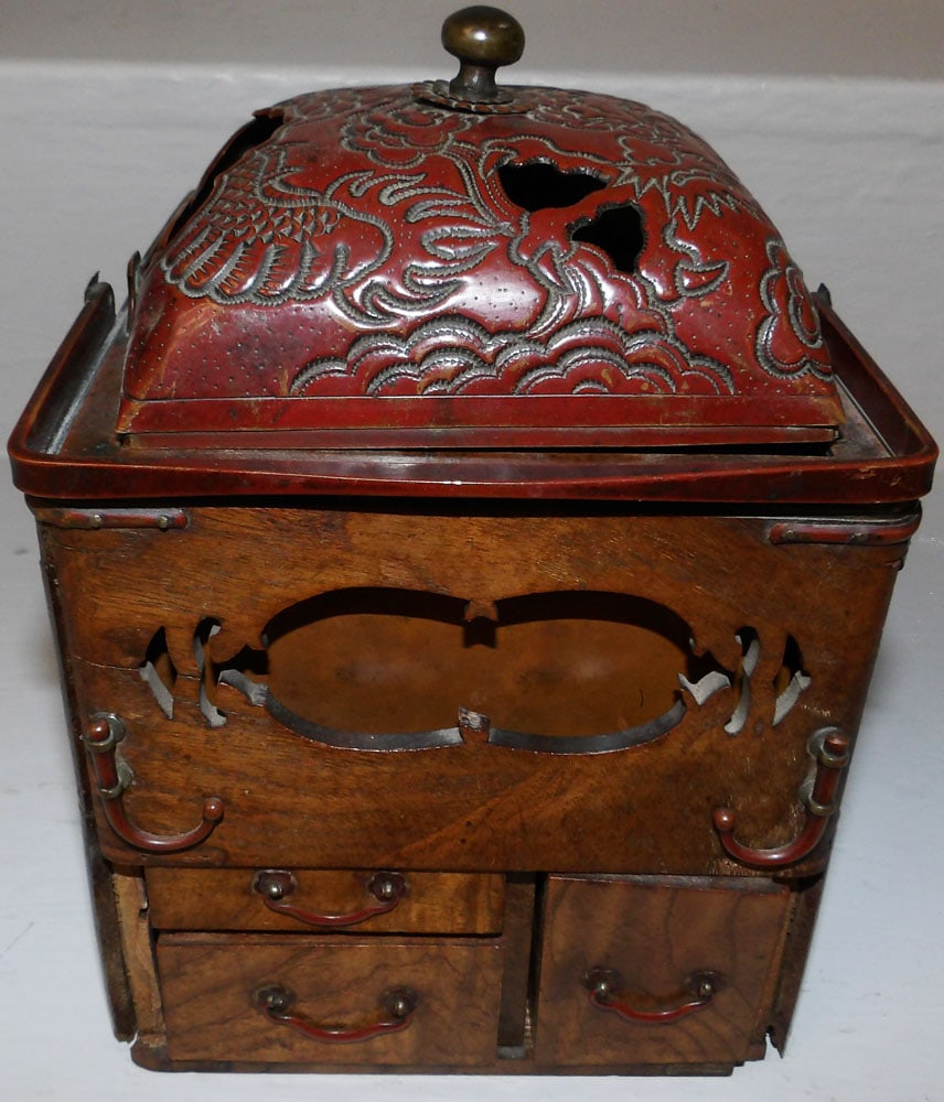 Antique Chinese Burl Elm Wood & Copper Censor: Antique Chinese Burl Elm Wood & Copper Censor. 8" H 6" Dia. ALL DESCRIPTIONS AND ANY CONDITION STATEMENT GIVEN BY LANGSTON AUCTION GALLERY ARE STRICTLY OPINIONS AND LANGSTON'S SHALL HAVE NO RESPONSIBI