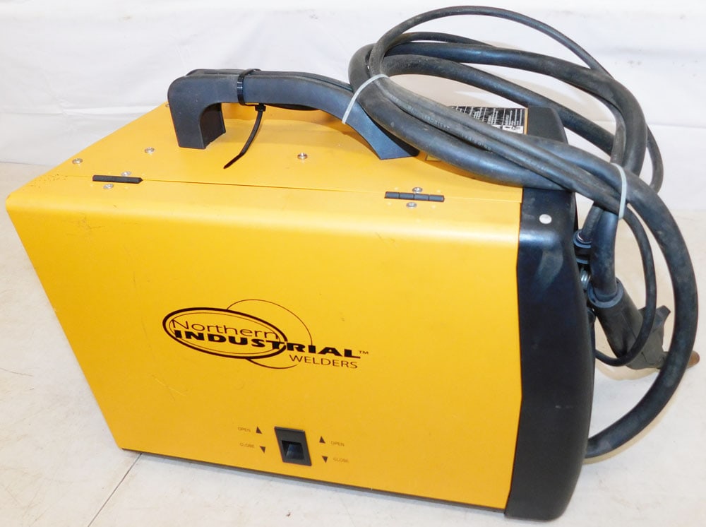 Northern Industrial Welder: Northern Industrial Welder. 14 1/2" H 20 1/2" W 10" D ALL DESCRIPTIONS AND ANY CONDITION STATEMENT GIVEN BY LANGSTON AUCTION GALLERY ARE STRICTLY OPINIONS AND LANGSTON'S SHALL HAVE NO RESPONSIBILITY F