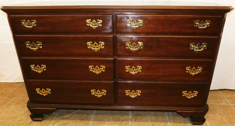 Cherry Eight Drawer Dresser by Ethan Allen (1 of 9)