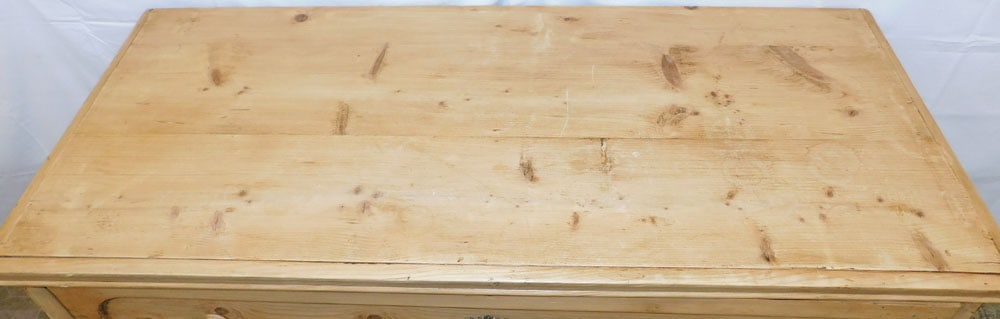 Scrub Pine Three Drawer Chest - 2