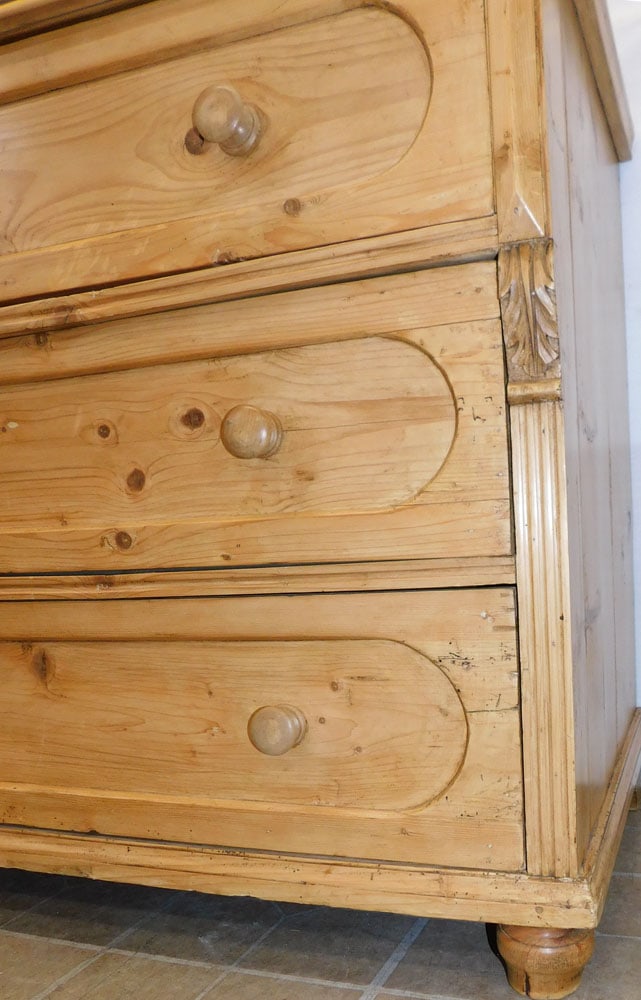 Scrub Pine Three Drawer Chest - 6