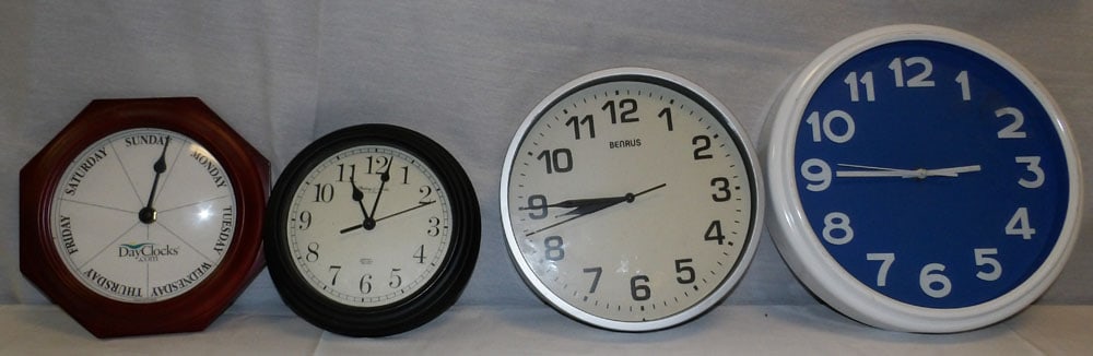 Lot of Clocks (1 of 2)