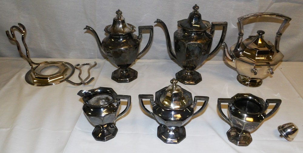 Lot of Silverplated Items (1 of 4)