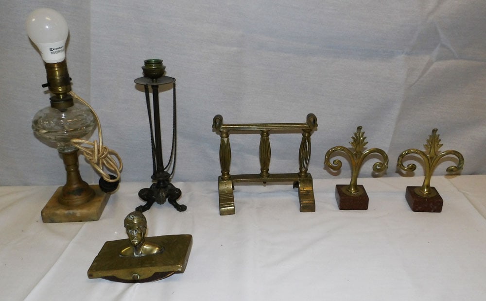 Lot of Antique Brass Items (1 of 2)