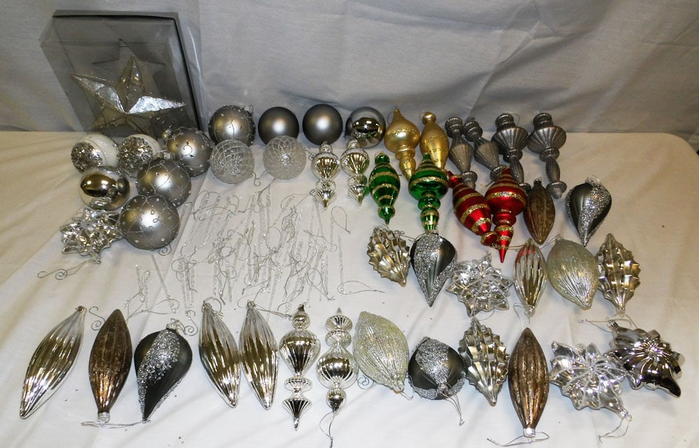Lot of Christmas Ornaments (1 of 10)