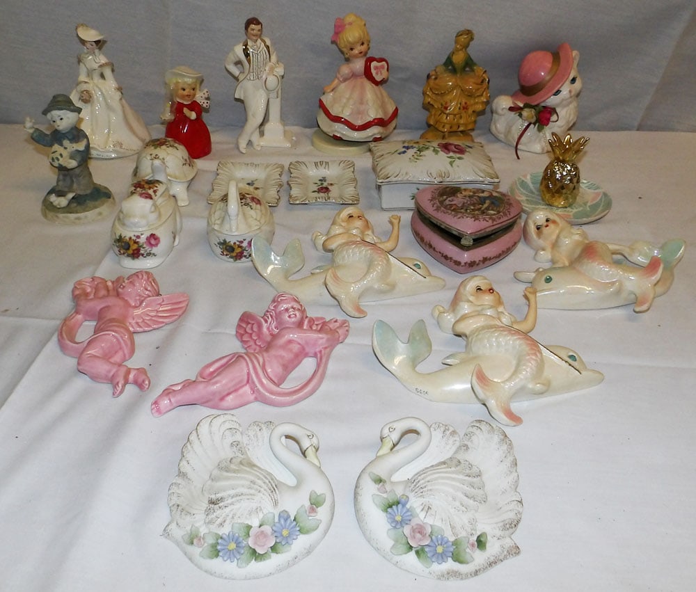 Lot of Porcelain Figurines & Dresser Boxes (1 of 3)