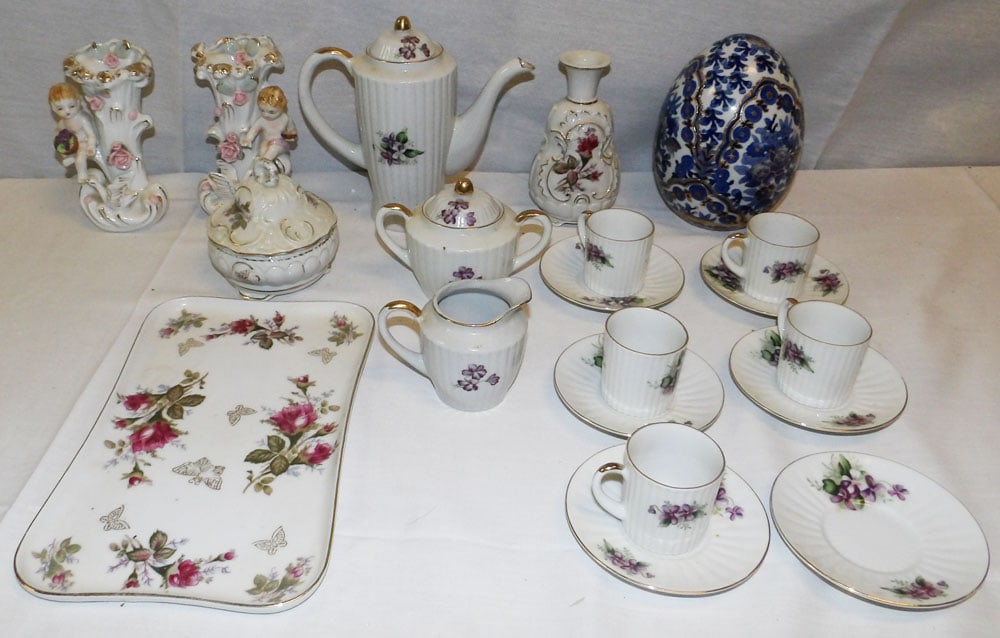 Lot of Painted Porcelain Tea Set & Scent Bottles (1 of 19)