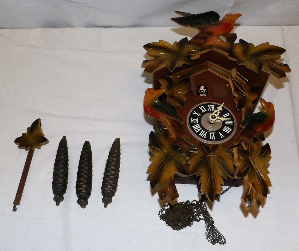 Painted Carved Wood Cuckoo Clock (1 of 3)
