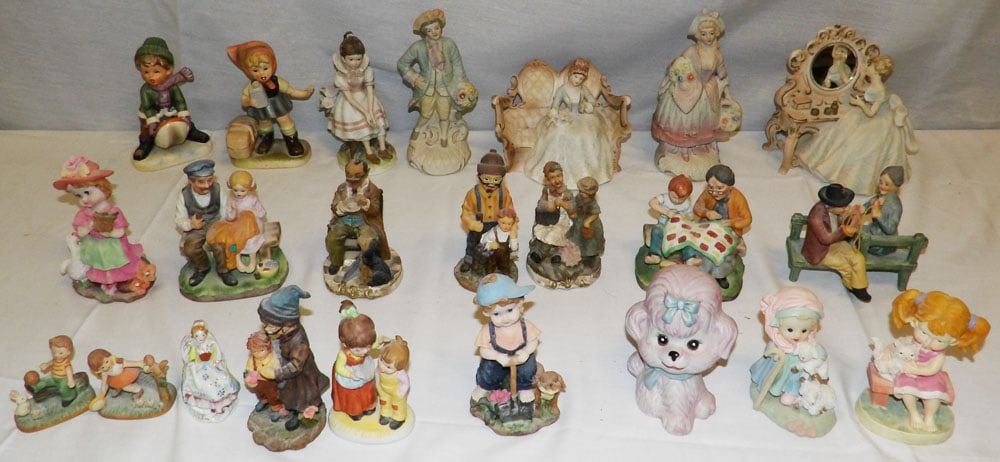Lot of Porcelain Figurines (1 of 17)